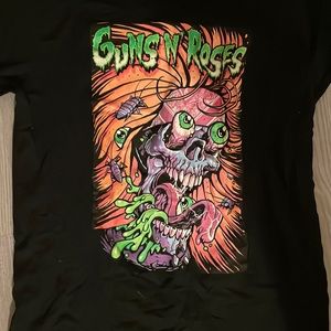 Guns and roses tee
